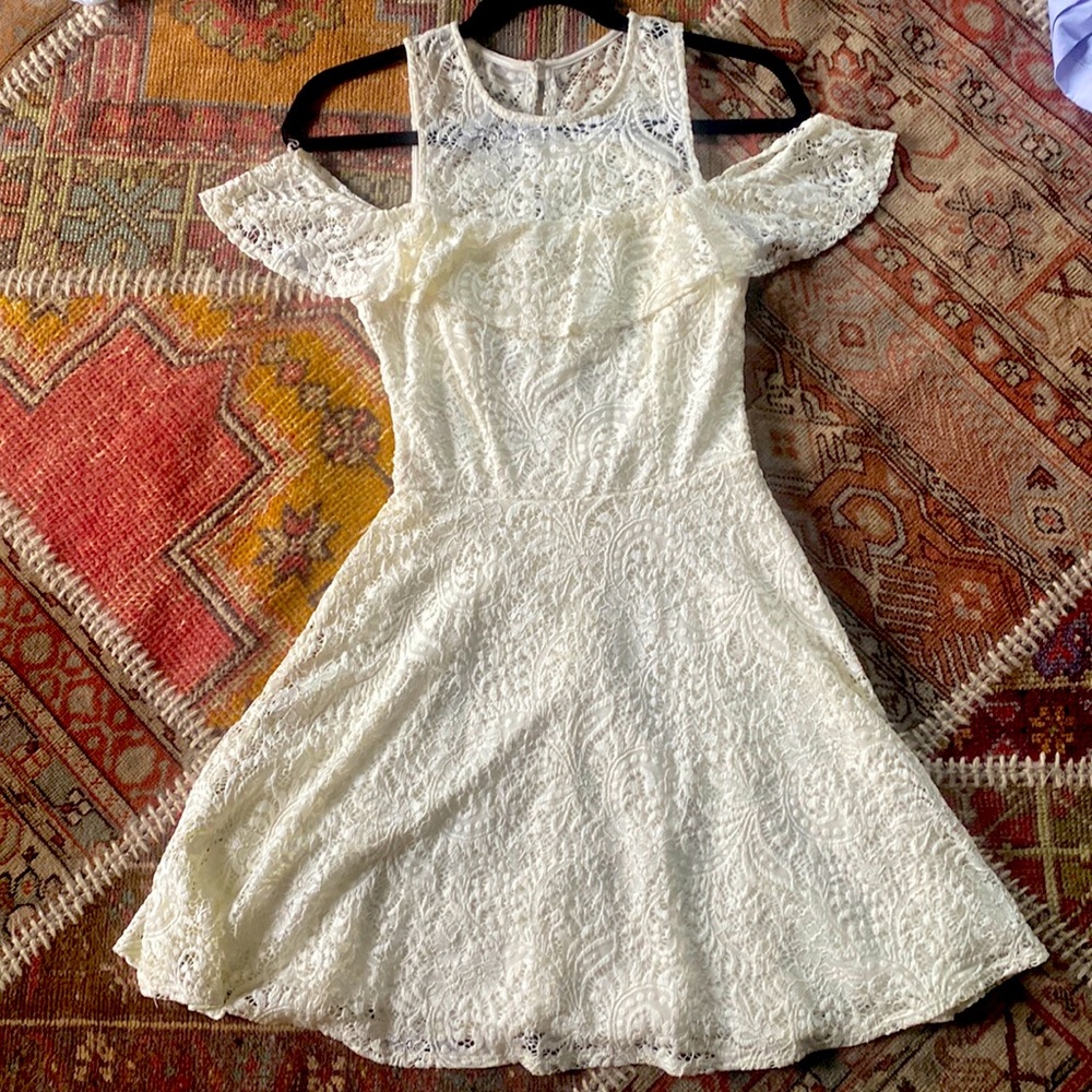 A cream colored dress (size 7/8)